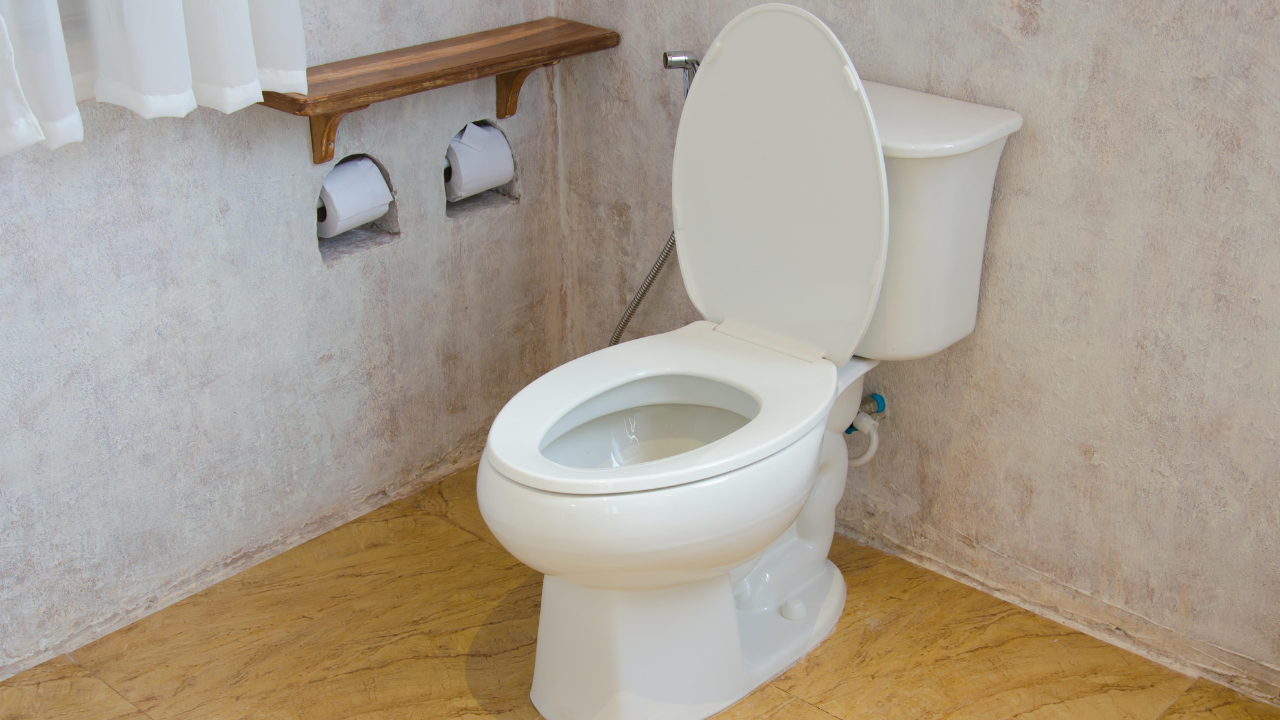 How to Fix Septic Tank Odor Permanently (The Smart & Safe Way)