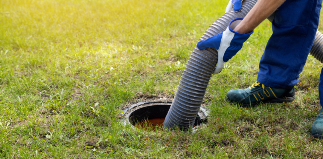 WHAT IS A SEPTIC TANK & HOW DOES IT WORK?
